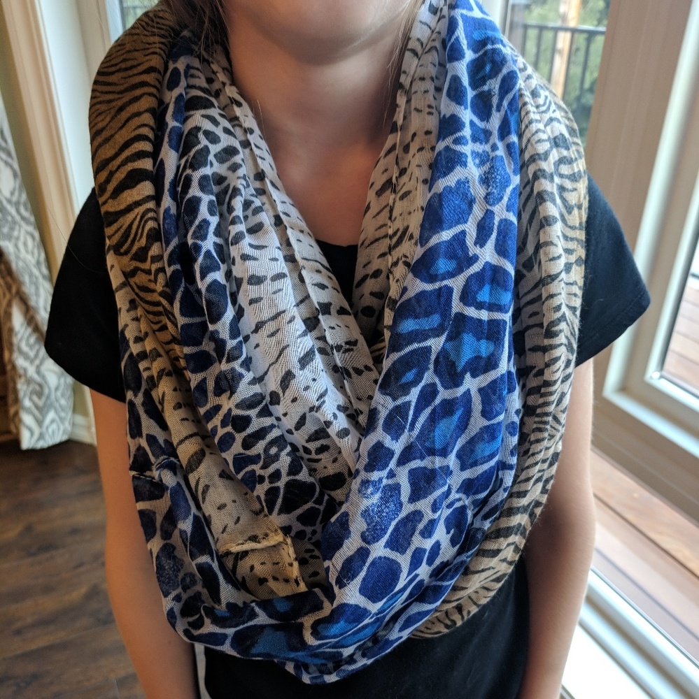 Infinity scarf
